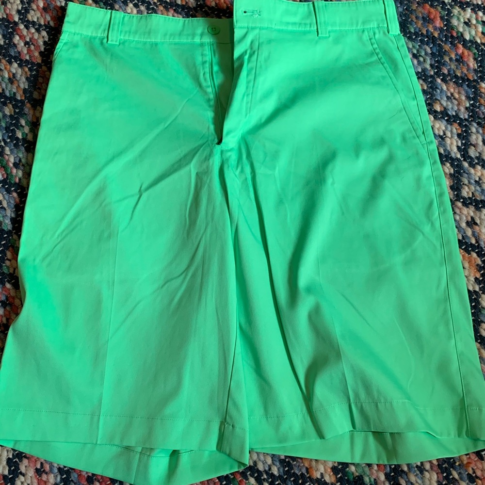 Nike Golf Flat Front Tech Shorts - Size 32